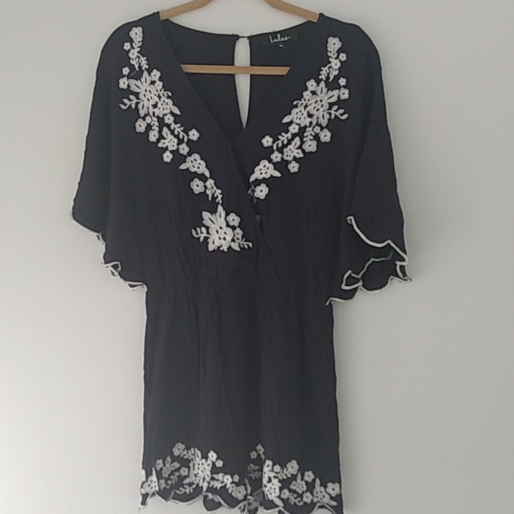 LULU'S  size M scort dress